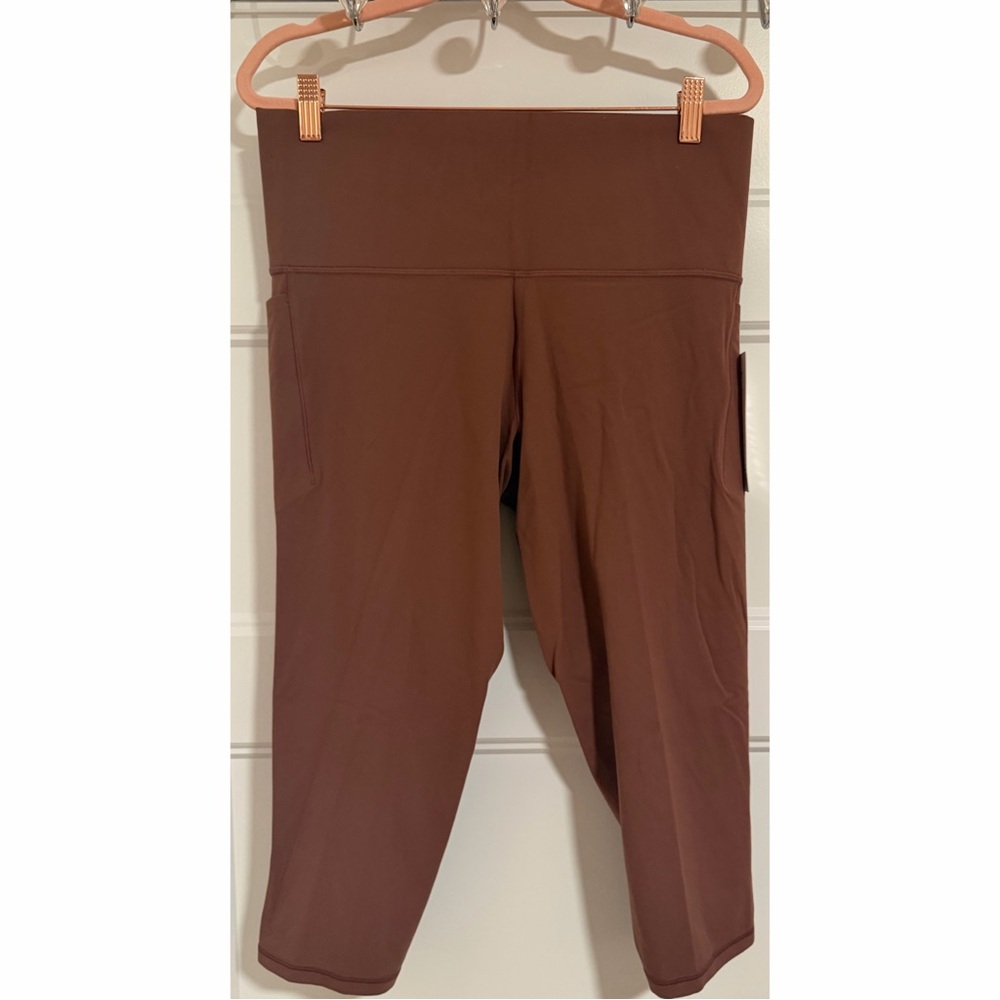 Athleta Women's (Hearth Rose) Brown Capris NWT SZ 1X